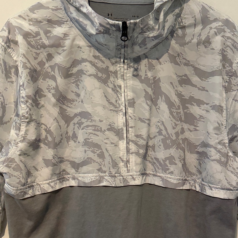Under Armour Gray and White Lightweight Jacket Men size L - Picture 3 of 8